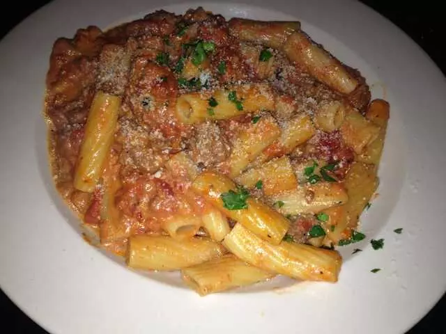 Amicci’s
