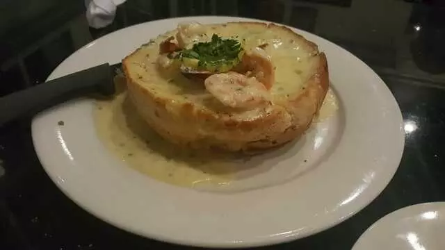 Amicci’s
