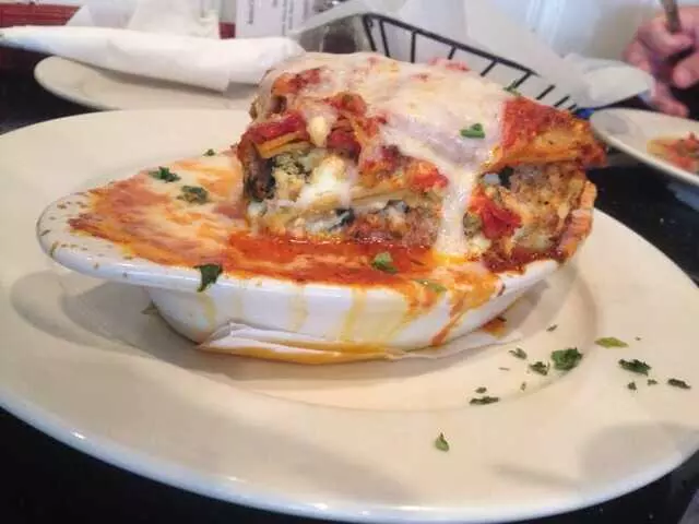 Amicci’s