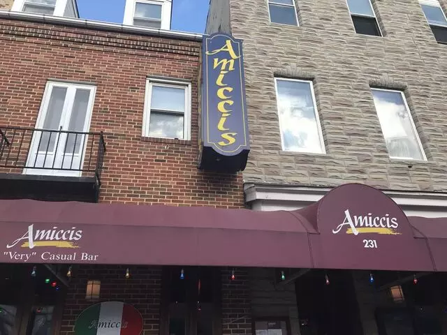 Amicci’s