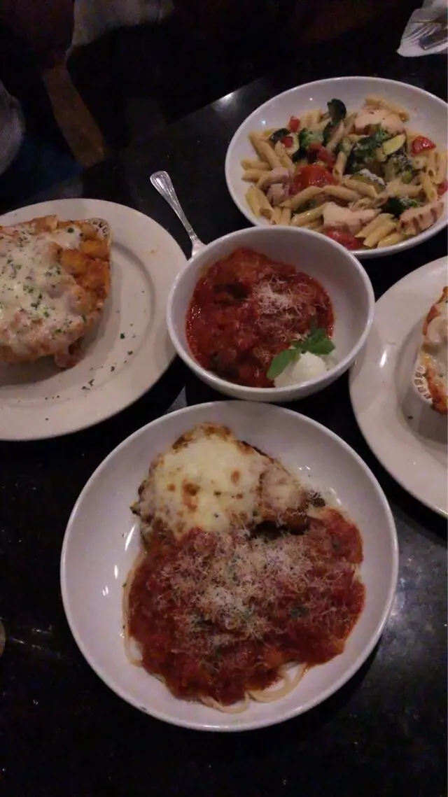 Amicci’s