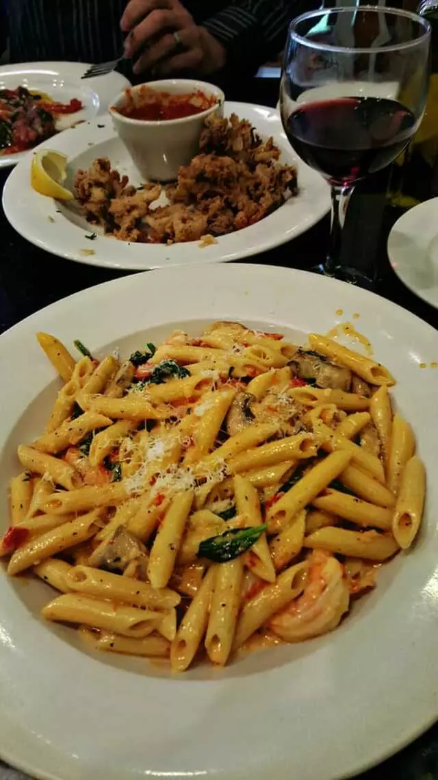 Amicci’s