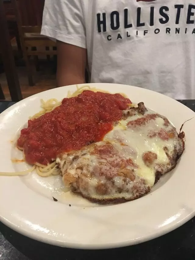 Amicci’s