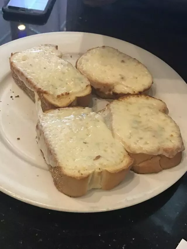Amicci’s