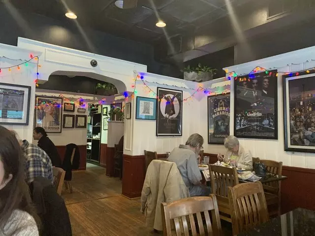 Amicci’s