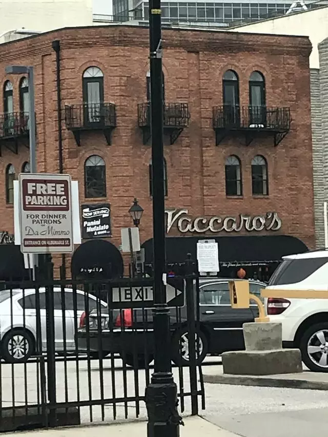 Amicci’s