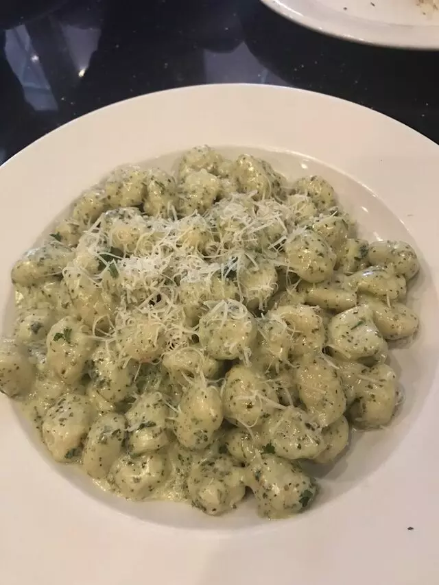 Amicci’s