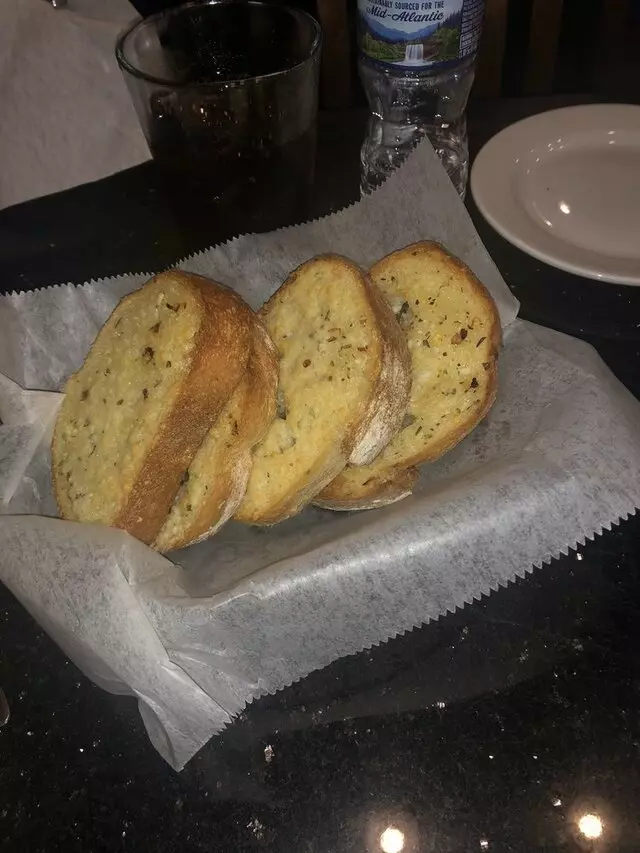 Amicci’s