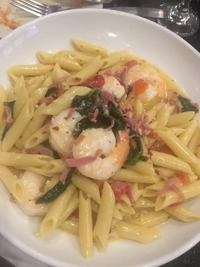 Amicci’s