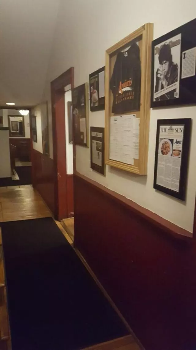 Amicci’s