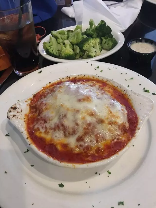 Amicci’s