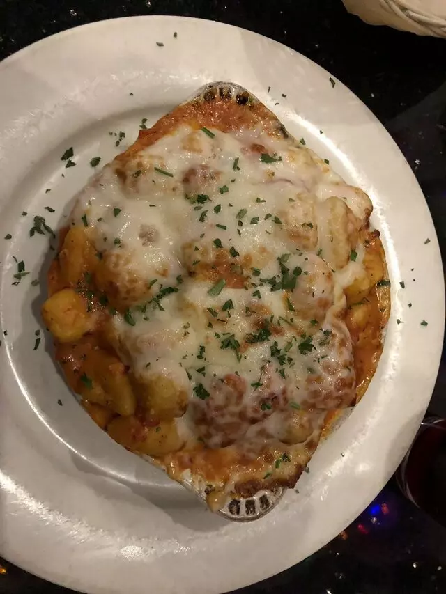 Amicci’s