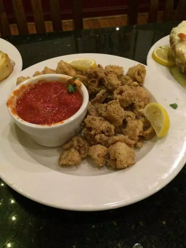 Amicci’s