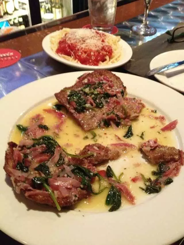 Amicci’s