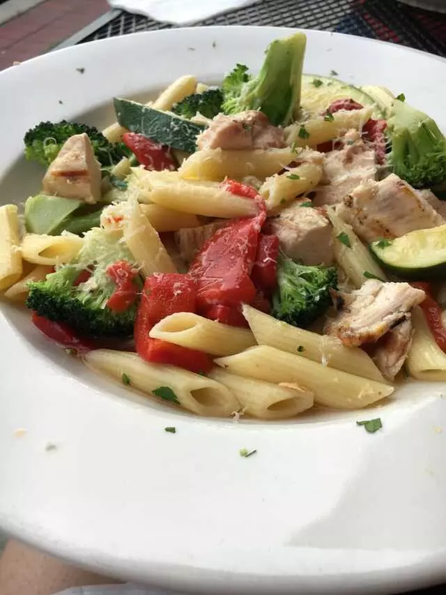 Amicci’s