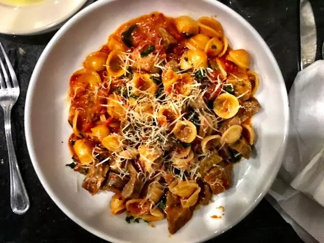 Amicci’s