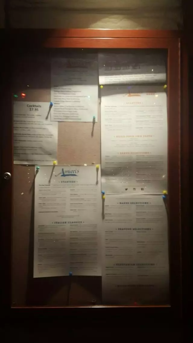 Amicci’s