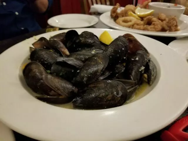 Amicci’s