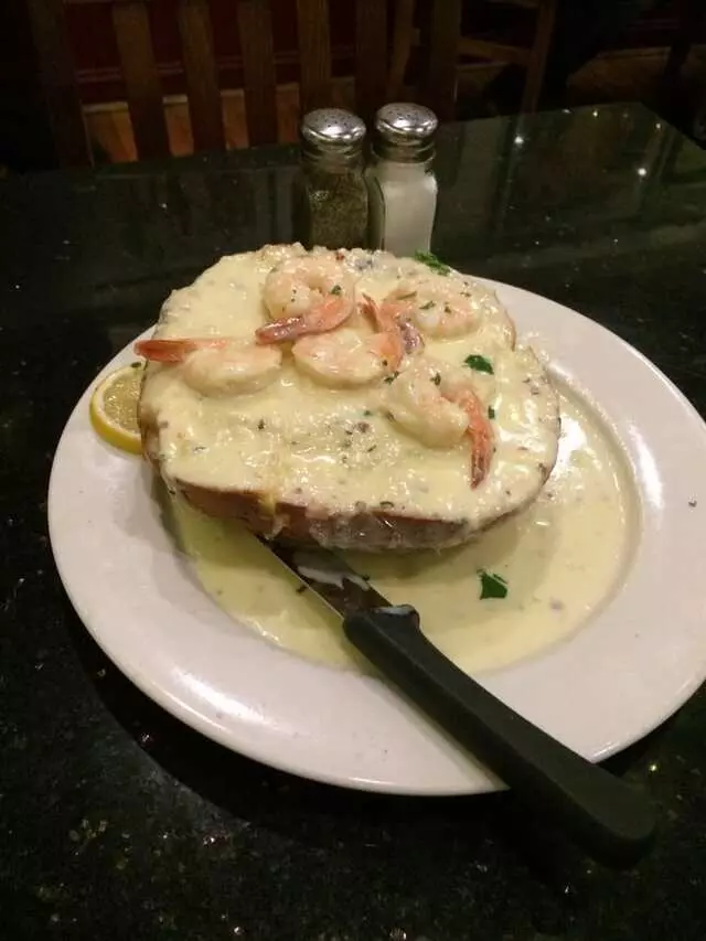 Amicci’s