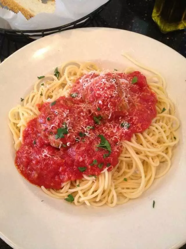 Amicci’s