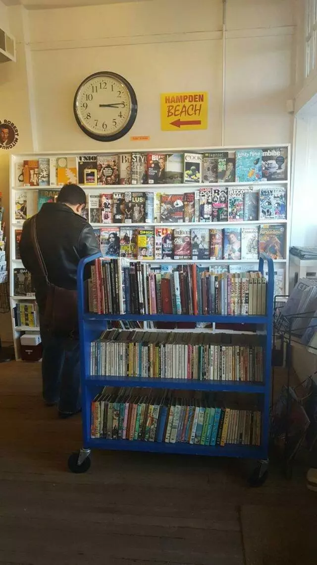 Atomic Books