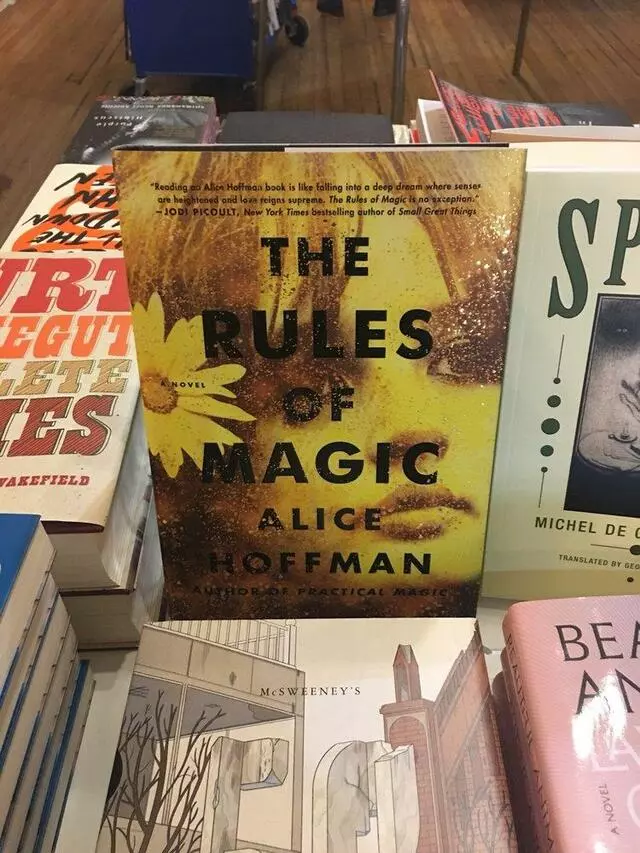 Atomic Books