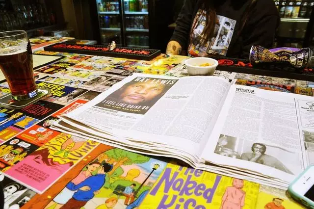 Atomic Books