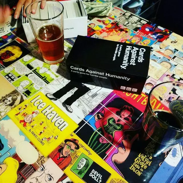 Atomic Books